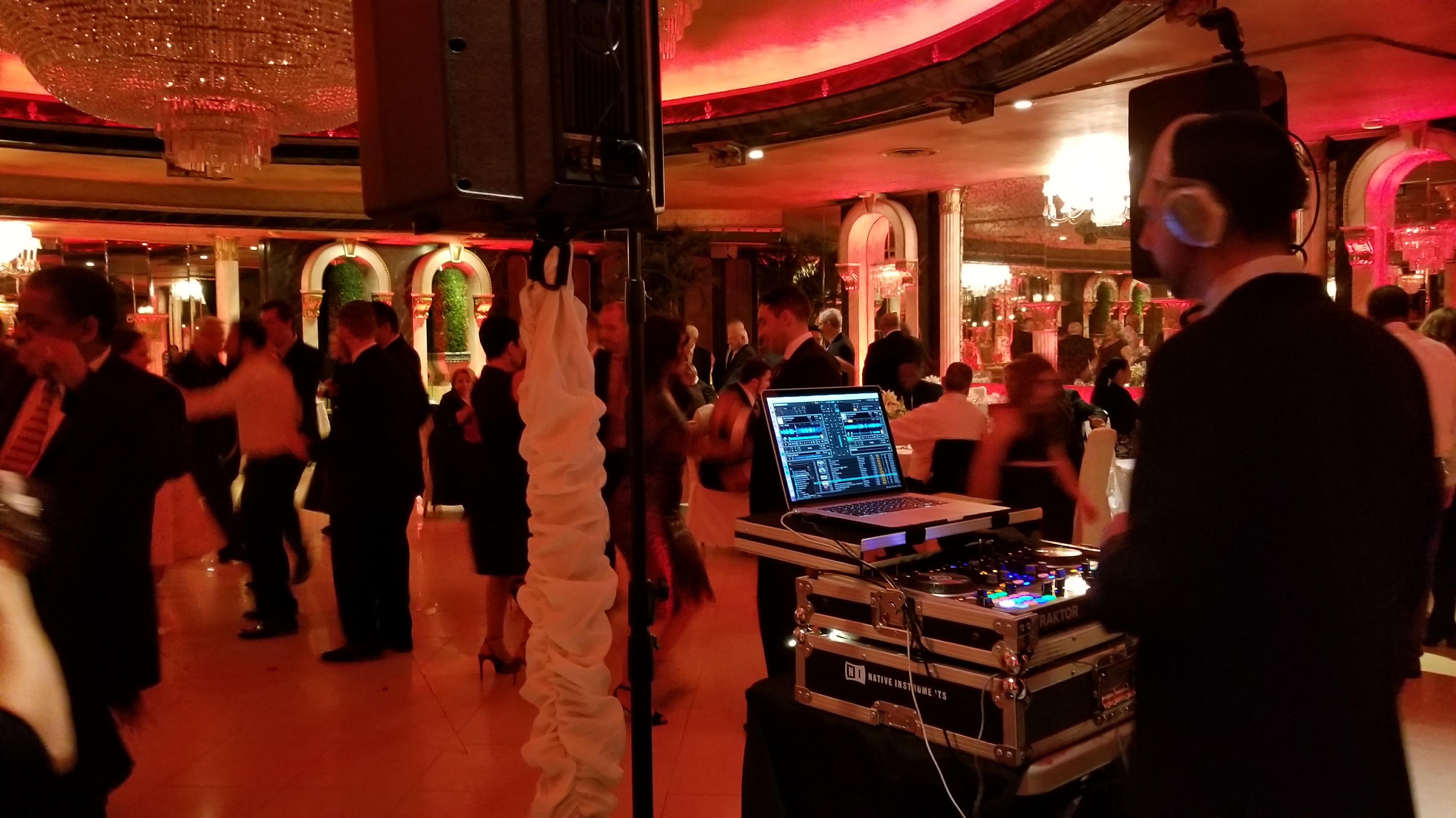 Wedding DJ